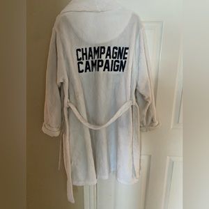 Private Party Robe “Champagne Campaign”